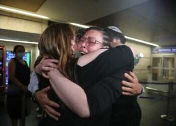 Israeli woman returns home after imprisonment in Peru