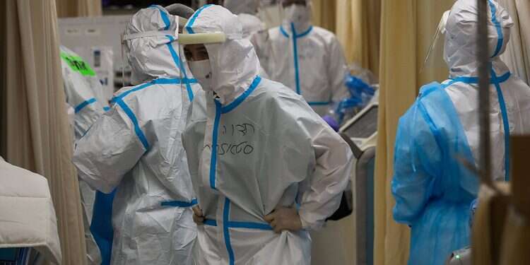 COVID advisory panel blasts government's 'failed' policies