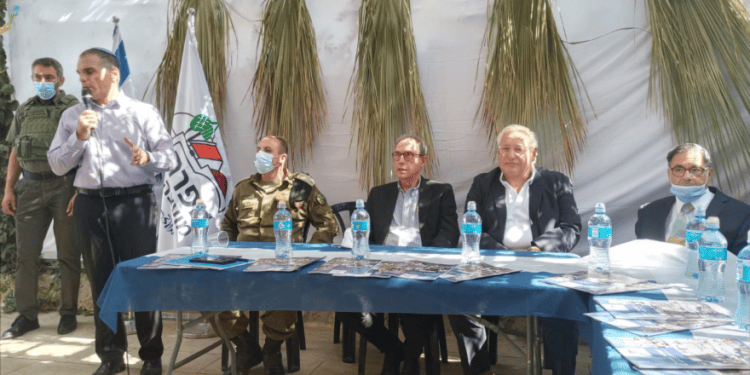 Mayor of Efrat Oded Revivi, Head of the Civil Administration of COGAT Raasan Aliyan, Nachman Shai, Former US Ambassador to Israel David Friedman and Chief Rabbi of Efrat Shlomo Riskin Jews and Arabs gather in annual Sukkat Shalom in Judea