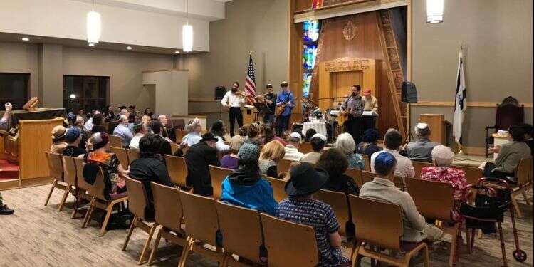 US Jewish communities brace for High Holidays alongside Delta variant