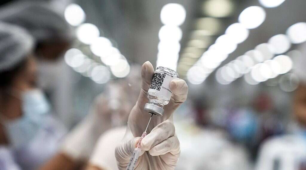 Health Ministry: COVID booster shot provides 10-times as much protection as original dose