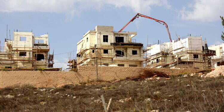 US steps up pressure over settlements, says it 'strongly opposes' new plans