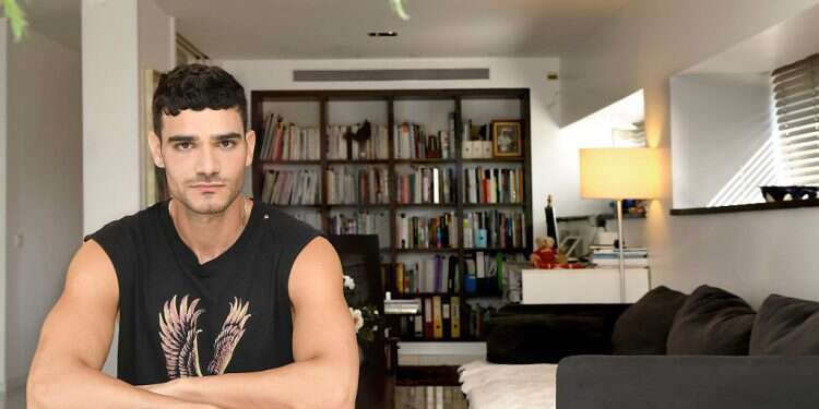 Israeli fashion designer pushes Photoshop boundaries with new campaign