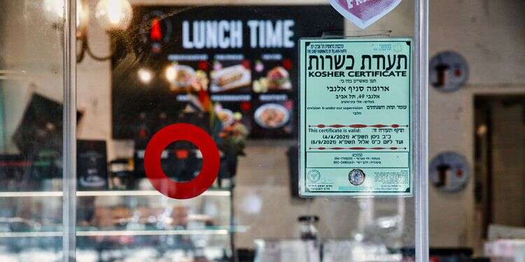 Contentious kashrut bill nears approval, implementation in 2023