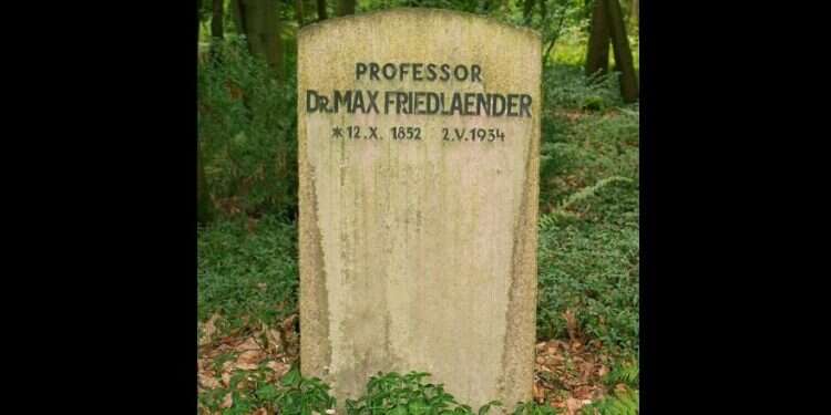 Germany: Neo-Nazi's ashes buried in Jewish musician's plot