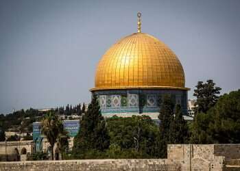 '40 more days and Nineveh shall be overthrown' 