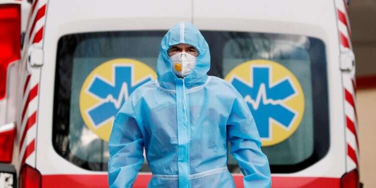 Ukraine sees over 300 daily COVID deaths for first time since May