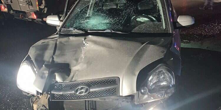 The car used in the attack at the Qalandia checkpoint, Oct. 13, 2021 Border policeman wounded in ramming attack in Samaria