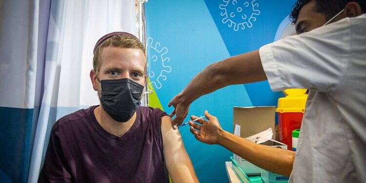 COVID booster shot particularly effective among Israelis aged 16 to 29