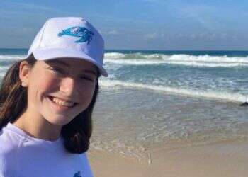 Israeli girl makes saving sea turtles her mission