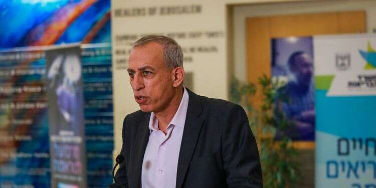 As reproduction rate rises, Health Ministry calls on public to maintain COVID guidelines