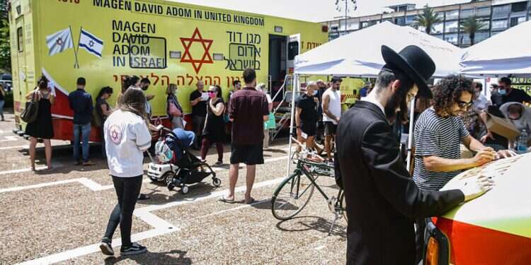 Amid backlash from Haredim, blood bank eyes axing gender-neutral wording