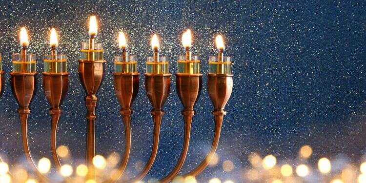 Out of COVID darkness, Jewish world to celebrate festival of lights with global event