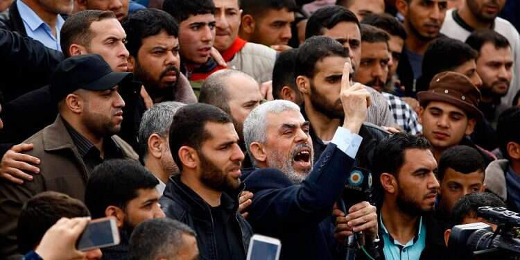 Report: Hamas 'furious' over alleged Egyptian efforts to aid Israel in indirect talks