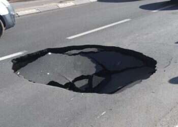 Sinkhole appears in central Tel Aviv seaside thoroughfare