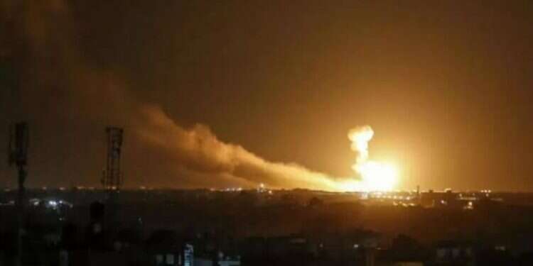 Report: Israeli missiles strike target near Damascus