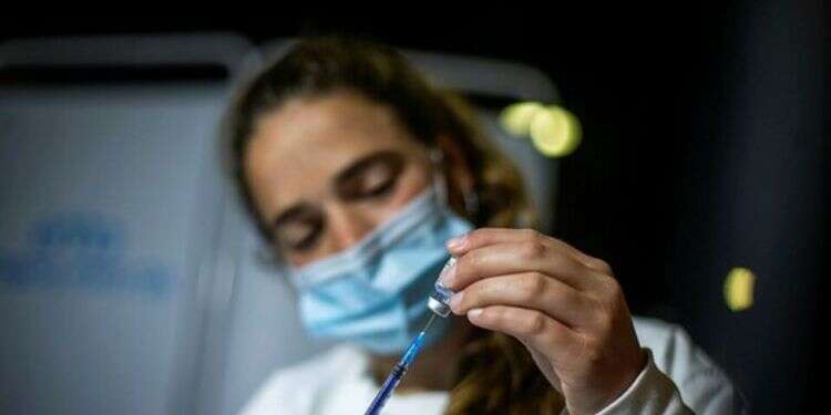 As reproduction rate rises, concerns booster failing to protect Israelis from COVID-19