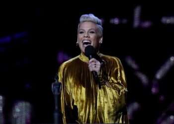 Pop singer Pink celebrates Hanukkah with her kids