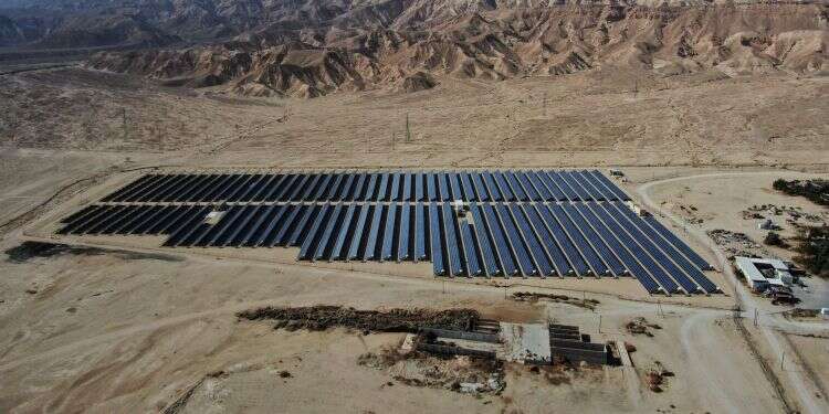 Israeli firm harnesses the elements toward a carbon-free future