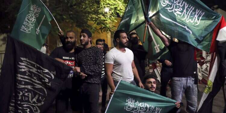 Lebanese businesses bear brunt of standoff with Saudis