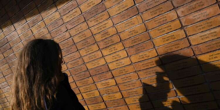 Dutch far-left party: Holocaust commemoration 'inherently racist'