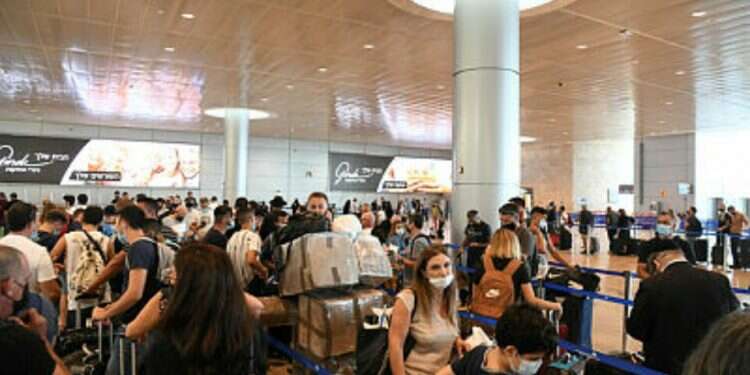 Air travel ban cannot be justified, former Health Ministry No. 2 says