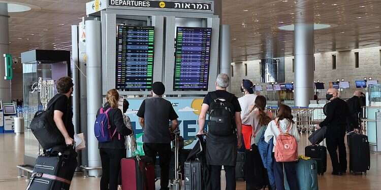 Tourism workers berate 'out-of-touch, heartless' government