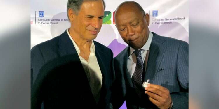 Israeli astronaut Eytan Stibbe taking dreidel to outer space