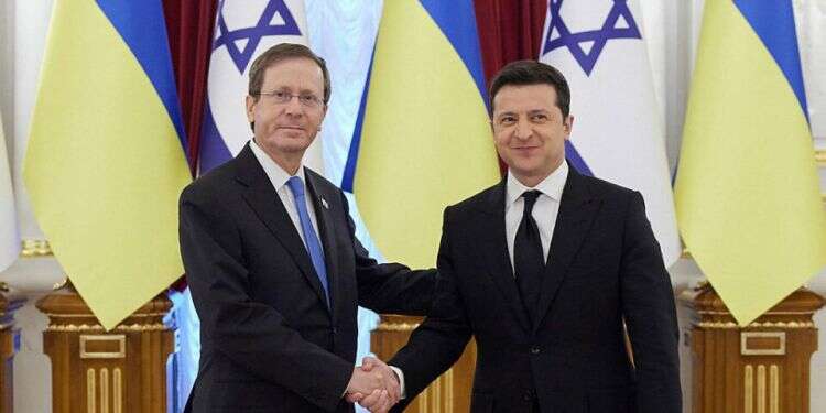 President Isaac Herzog and his Ukrainian counterpart Volodymyr Zelensky at the Mariinsky palace in Kiev, Ukraine, Oct. 5, 2021 Global leaders to discuss major Jewish issues at annual Kyiv Jewish Forum