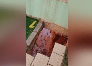Sinkhole opens outside nursery school in Hod Hasharon
