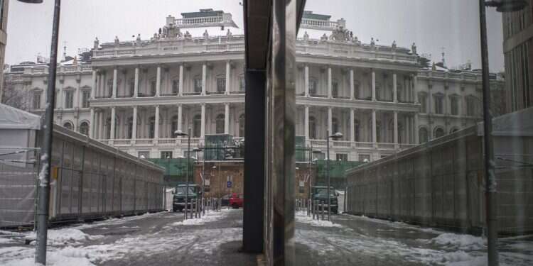 Iranian FM: European stance at Vienna nuclear talks unhelpful