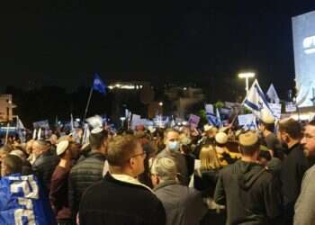 Right-wing protesters blast coalition response to Ra'am members' Hamas ties