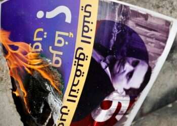 Economic crisis drives Hezbollah, Amal to end boycott of Lebanon's cabinet