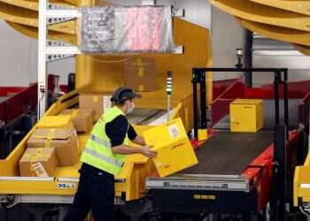 DHL opens Middle East's largest robotic sorting center in Israel