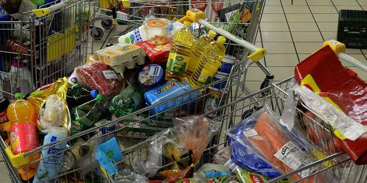Ministers warn major food companies against price hikes