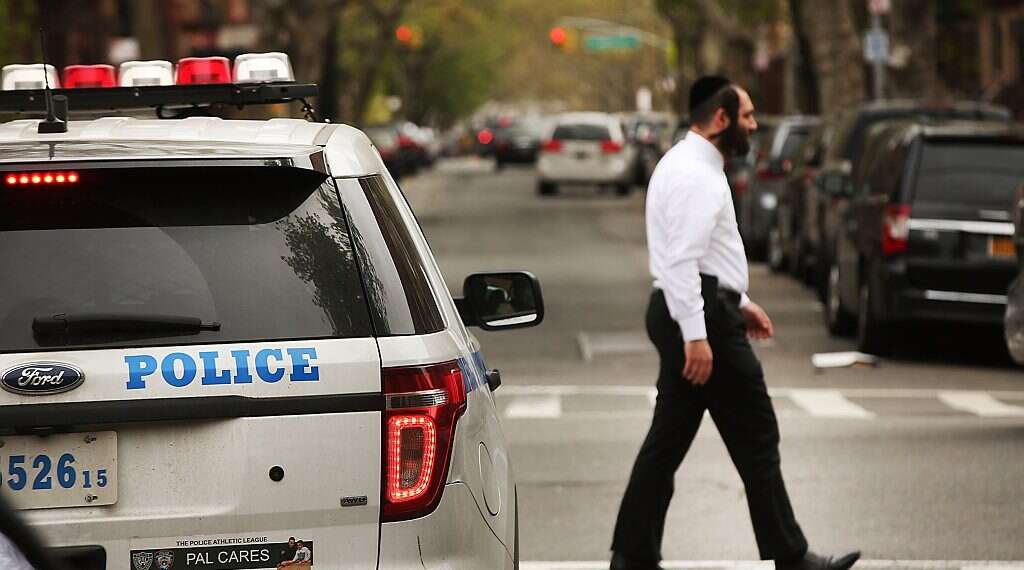 Protest against antisemitism held in Brooklyn following attack on Jews