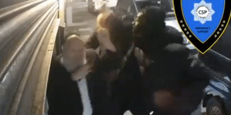 Video footage of two Haredi men being assualted in London on Wednesday night, Jan. 26, 2022 2 Jews assaulted in London on eve of Holocaust Remembrance Day