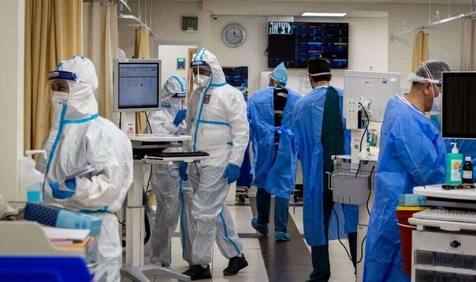 The COVID unit at Shaare Zedek Medical Center in Jerusalem on Jan. 11, 2022 1 in 20 Israelis now positive for COVID