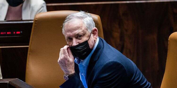 Gantz in quarantine after contracting COVID