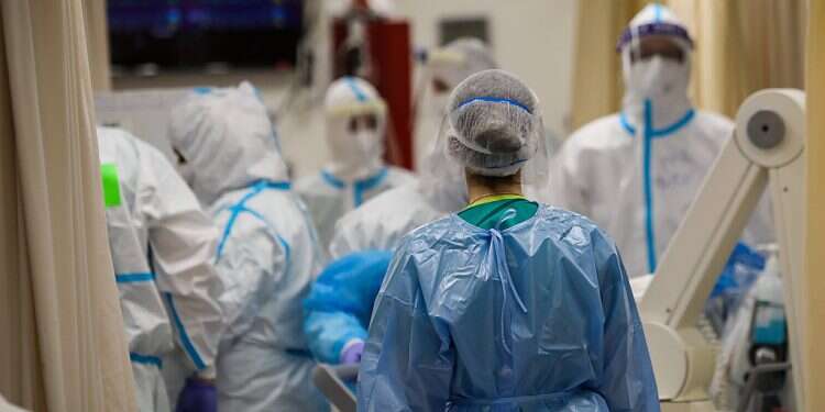 Lockdown may be unavoidable if serious COVID cases hit 1,200, top healthcare official warns