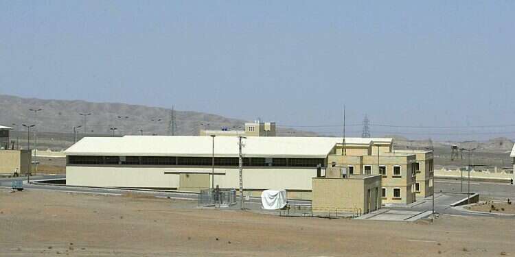 Report shows little light at end of Natanz facility's new tunnels