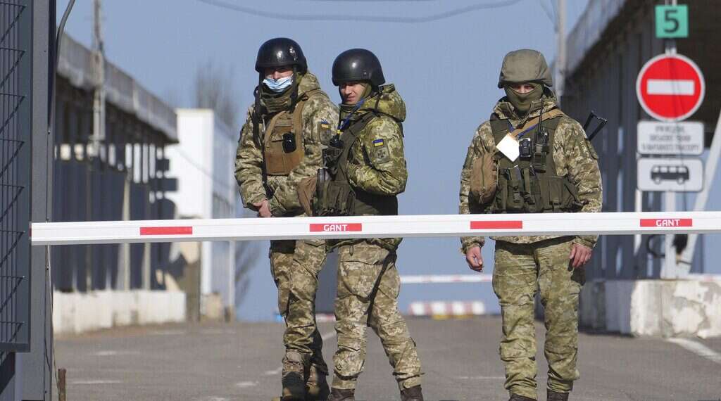 Putin orders Russian troops to Ukraine after recognizing breakaway regions