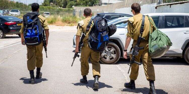 In a statement, the Israel Defense Forces said it doesn not search the personal belongs of soldiers or their persons upon their entry to military bases High Court petition demands freedom from religion for IDF soldiers