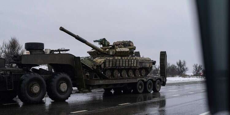 Putin reportedly tells Macron he will not 'initiate escalation'