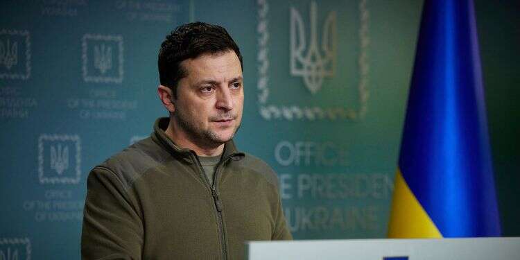 Ukrainian president declines US extraction offer as Russian forces advance on Kyiv