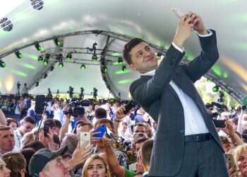 The gulf between Vladimir and Volodymyr