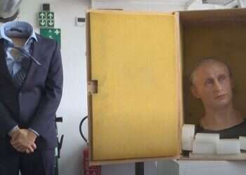 Paris wax museum banishes Putin statue