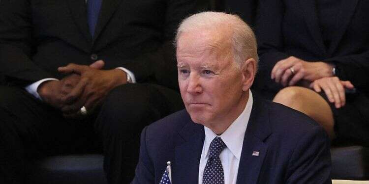 US announces $1B in aid to Ukraine, new sanctions on hundreds of Russians