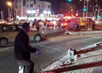 2 killed, 5 wounded in Hadera terrorist attack; gunmen eliminated