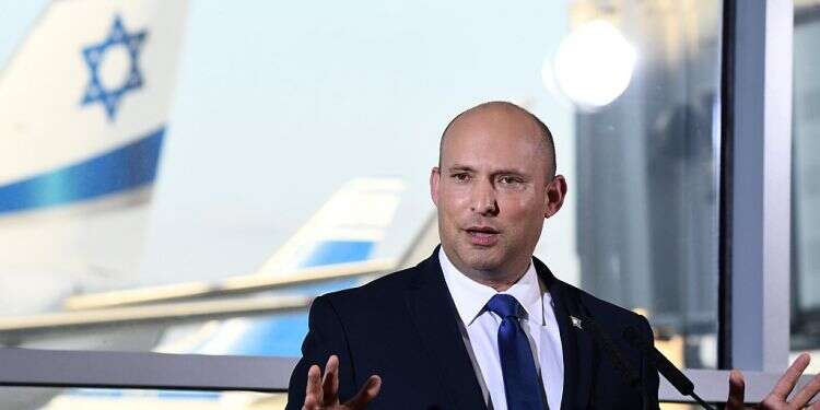Bennett welcomes Jewish orphans fleeing Ukraine